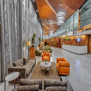 Alisa Hotel Tema