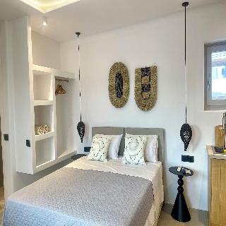 Mykonos Dot Suites