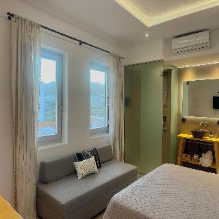 Mykonos Dot Suites