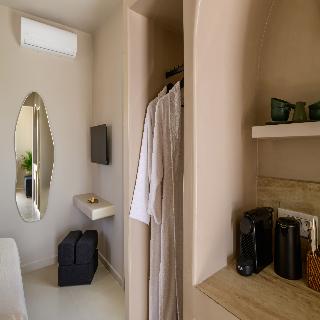Arch Suites