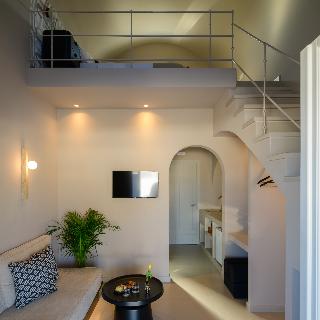 Arch Suites