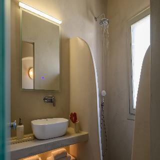 Arch Suites
