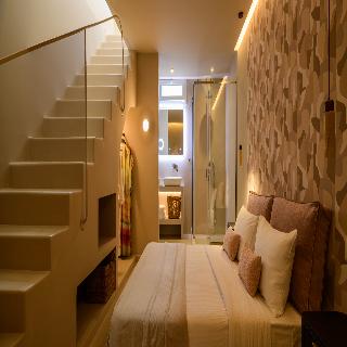 Arch Suites
