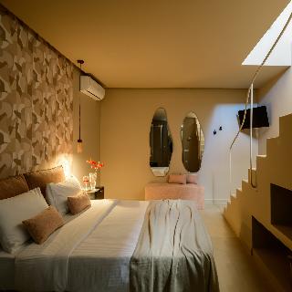 Arch Suites