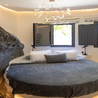 Hotiday Santorini Mesaria