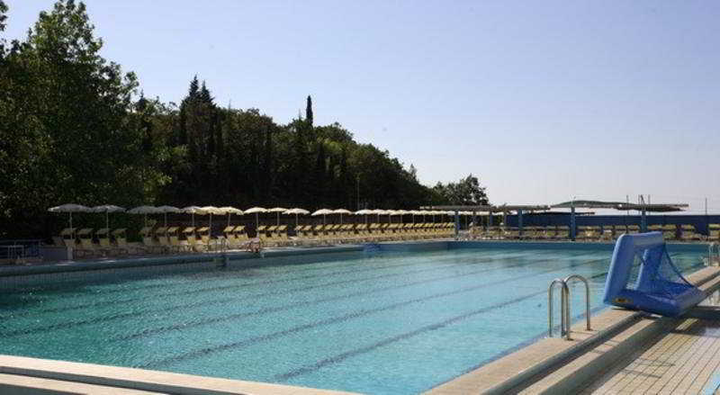 Pool
 di Yalta Intourist