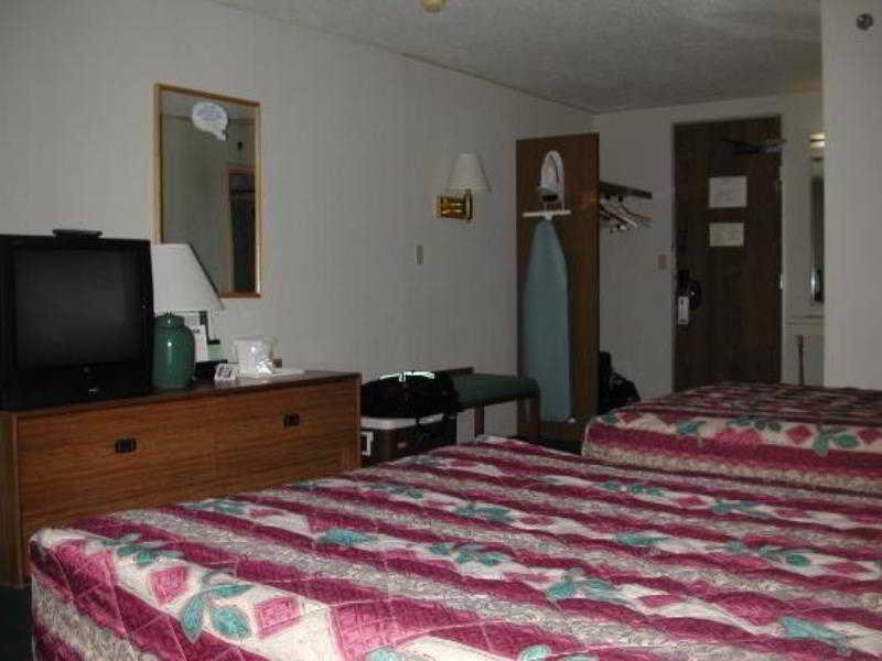 Room
 di Howard Johnson Closest To The Falls and Cas