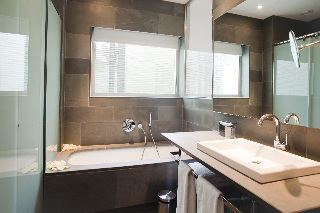 Room
 di Suites Avenue