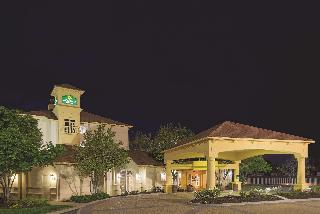 La Quinta Inn & Suites St Louis / Westport