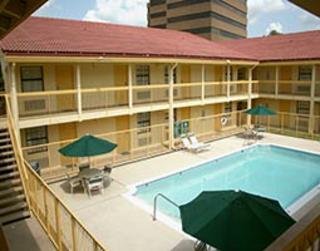 Pool
 di La Quinta Inn Baton Rouge / University Area