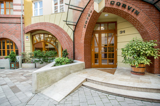 Corvin Hotel Budapest Sissi Wing