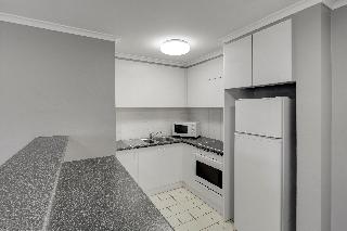 Adina Serviced Apartments Canberra, James Court