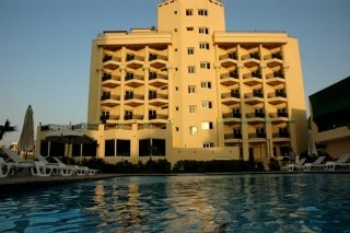 General view
 di Pyramids View