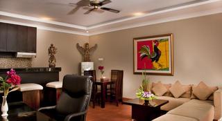 新杜梅沙套房酒店 Puri Sindhu Mertha Suites