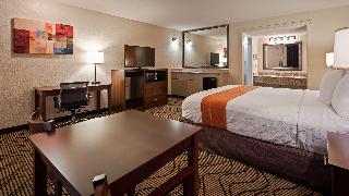 1 KING BED,NSMK,DLX OVRSZD,MICRFG,WIFI,DESK,WETBAR,FULL BREAKFAST