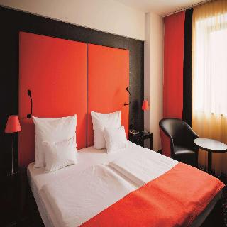 Vienna House Easy by Wyndham Bucharest Airport