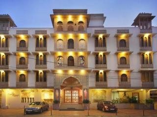 General view
 di Mandakini Castle