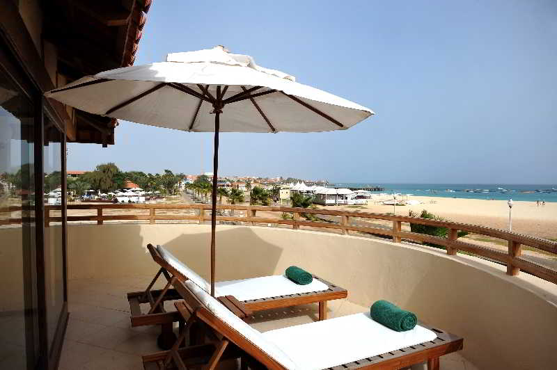 Terrace thumbnail 13
