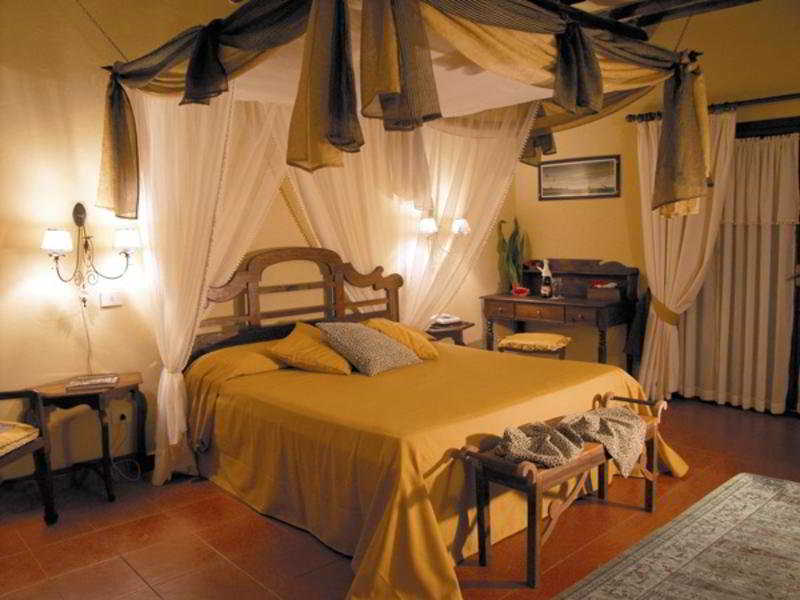Room thumbnail 13