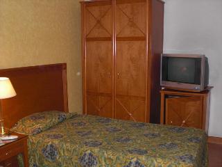 New Philippe Luxor Hotel