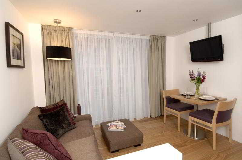 Room
 di Think Apartments Earls Court Kensington