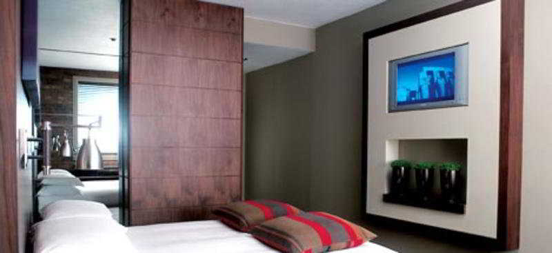 Room
 di Dakota Nottingham