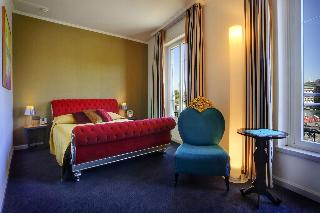 Room Room