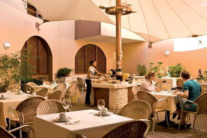 Restaurant
 di Luca Kalema