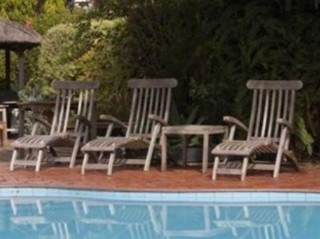 Pool
 di Auckland Rose Park Hotel