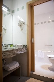 Room
 di MH Apartments Opera Rambla