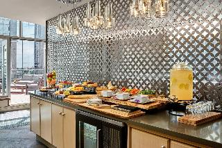 Sheraton Suites Calgary Eau Claire