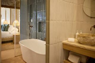 Flight + Stay at Cala San Miguel Ibiza Res, Curio Colllec by Hilton image 183