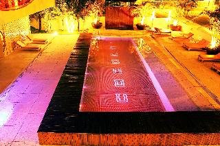Pool
 di Cocoon Hotel & Lounge