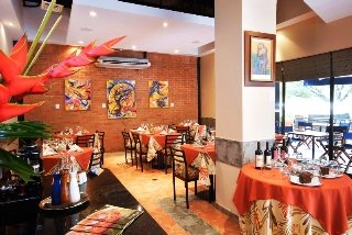 Restaurant
 di Torre de Cali Plaza Hotel