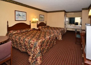Room
 di Econo Lodge Inn & Suites East