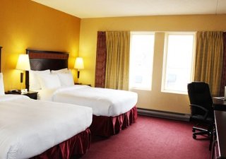 Quality Hotels AND Suites Downtown Montreal