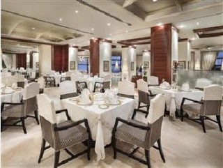Restaurant
 di Waldorf Astoria Qasr Al Sharq