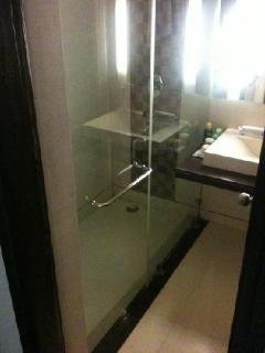 Room
 di Balaji Deluxe