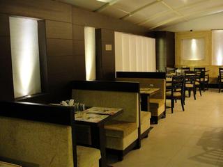 Chanchal Deluxe - Restaurant