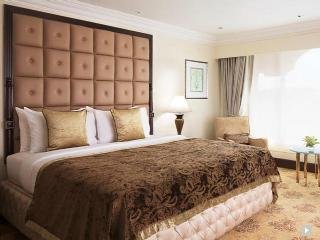 Room
 di Taj Krishna