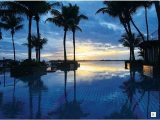 Pool
 di Vivanta by Taj - Malabar