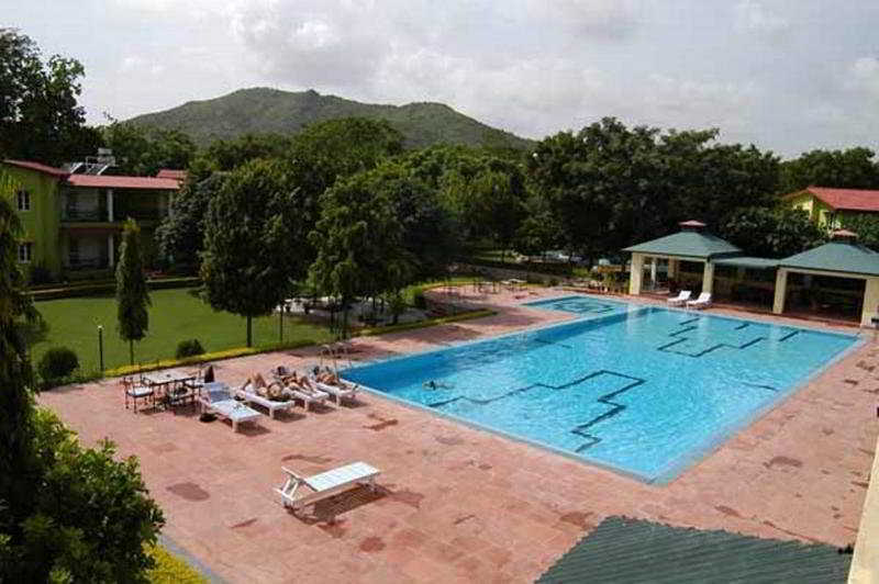 Shilpi Resort - Pool