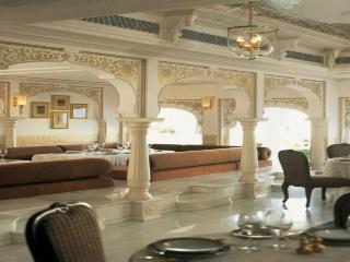 Taj Lake Palace Udaipur - Restaurant