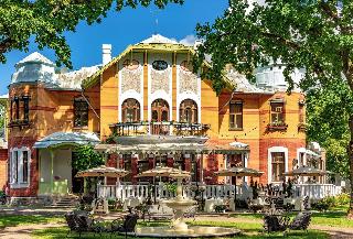 Villa Ammende Restaraunt and Hotel