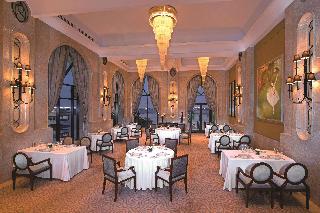 Shangri La Hotel Qaryat Al Beri Abu Dhabi - Restaurant