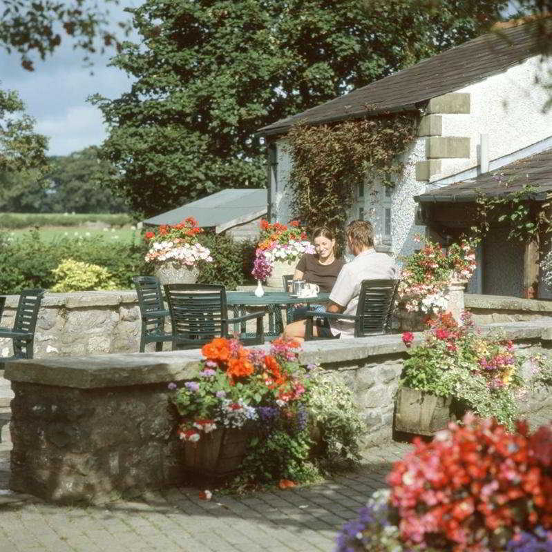 Terrace
 di Whoop Hall Hotel and Leisure