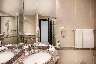 Holiday Inn Express Dubai- Safa Park