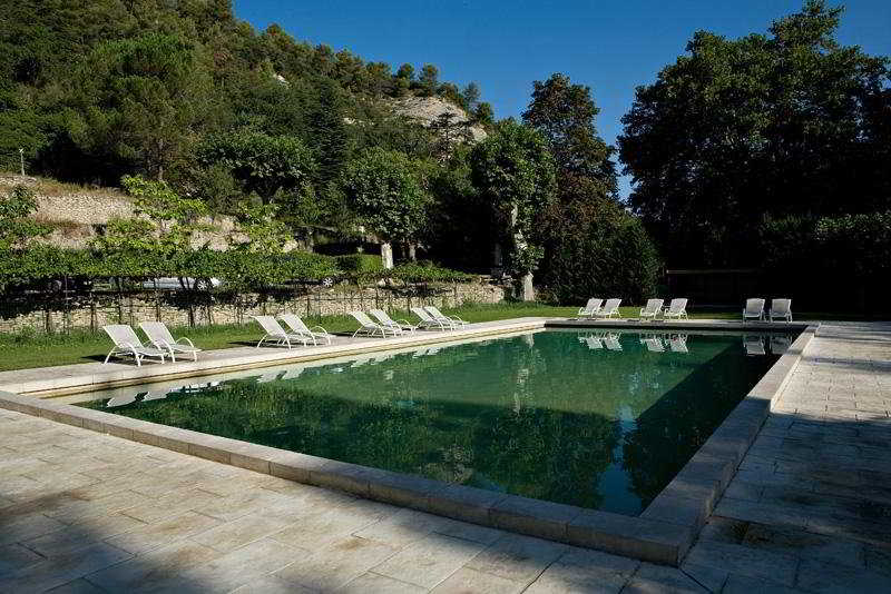Pool
 di Notre Dame de Lumieres
