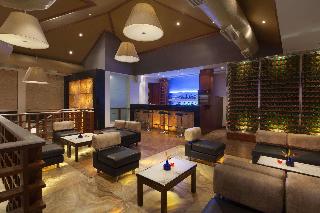 Ramada Resort by Wyndham Kochi - Bar