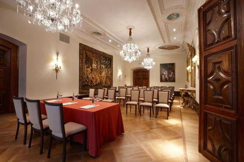 Conferences
 di Palacio Guendulain